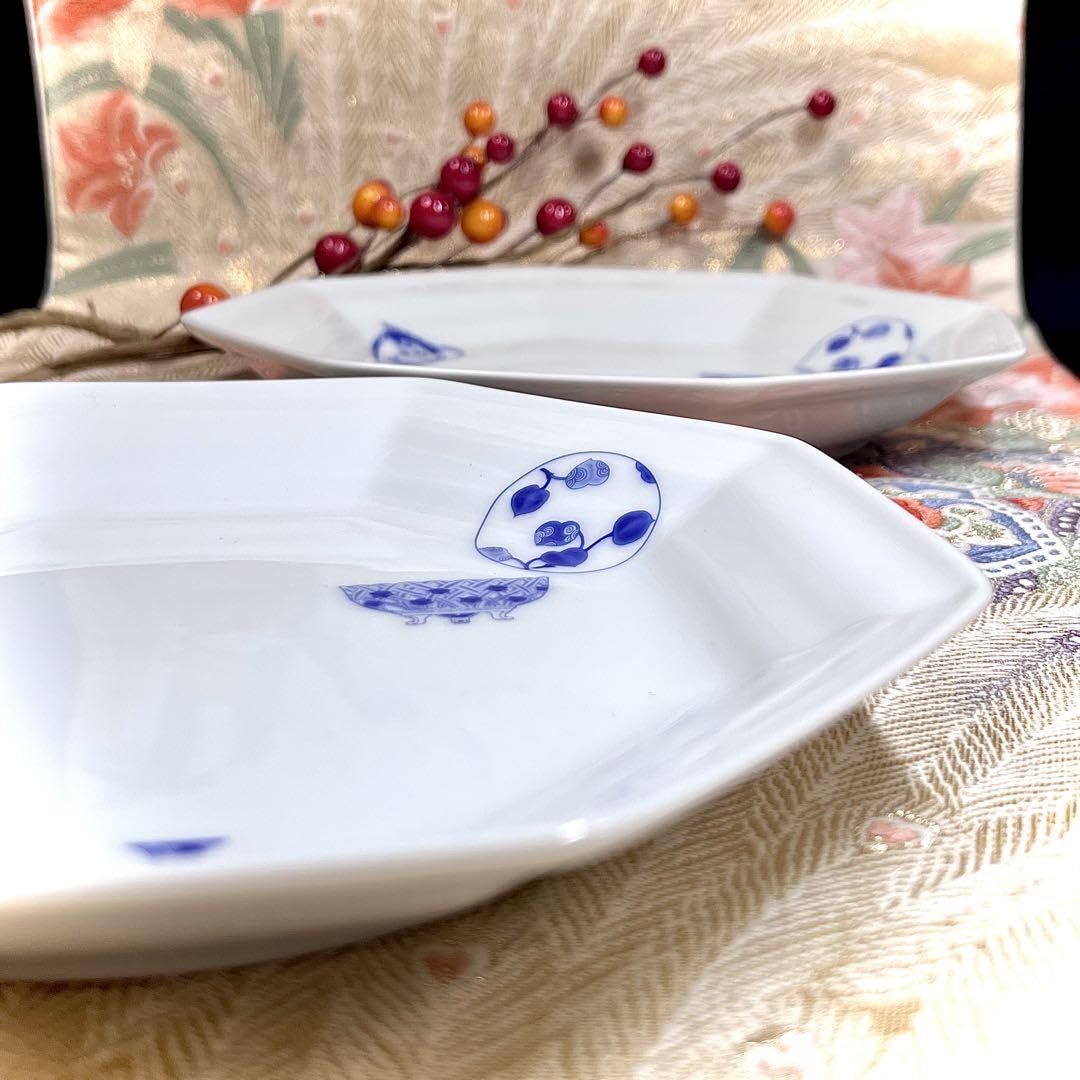 【Aoyama】 深川製磁 ブルーチャイナ 八角 φ19 銘々皿4枚 中皿 Amazon.co.jp: 出品 深川製磁 ブルーチャイナ 八角 φ19 銘々皿